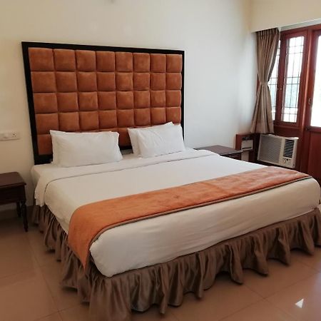 La Grace Integral Retreat Otel Pondicherry Dış mekan fotoğraf