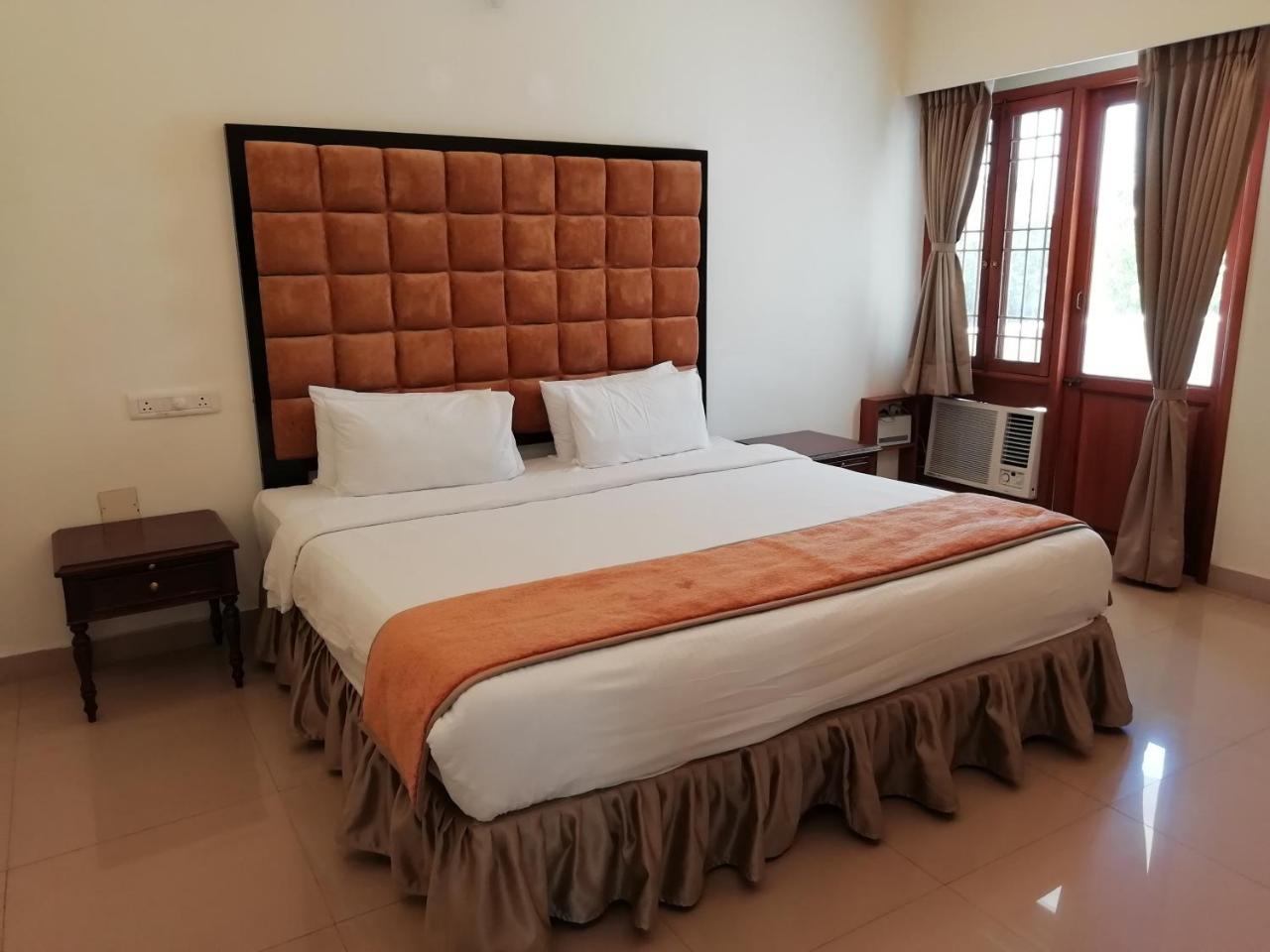 La Grace Integral Retreat Otel Pondicherry Dış mekan fotoğraf